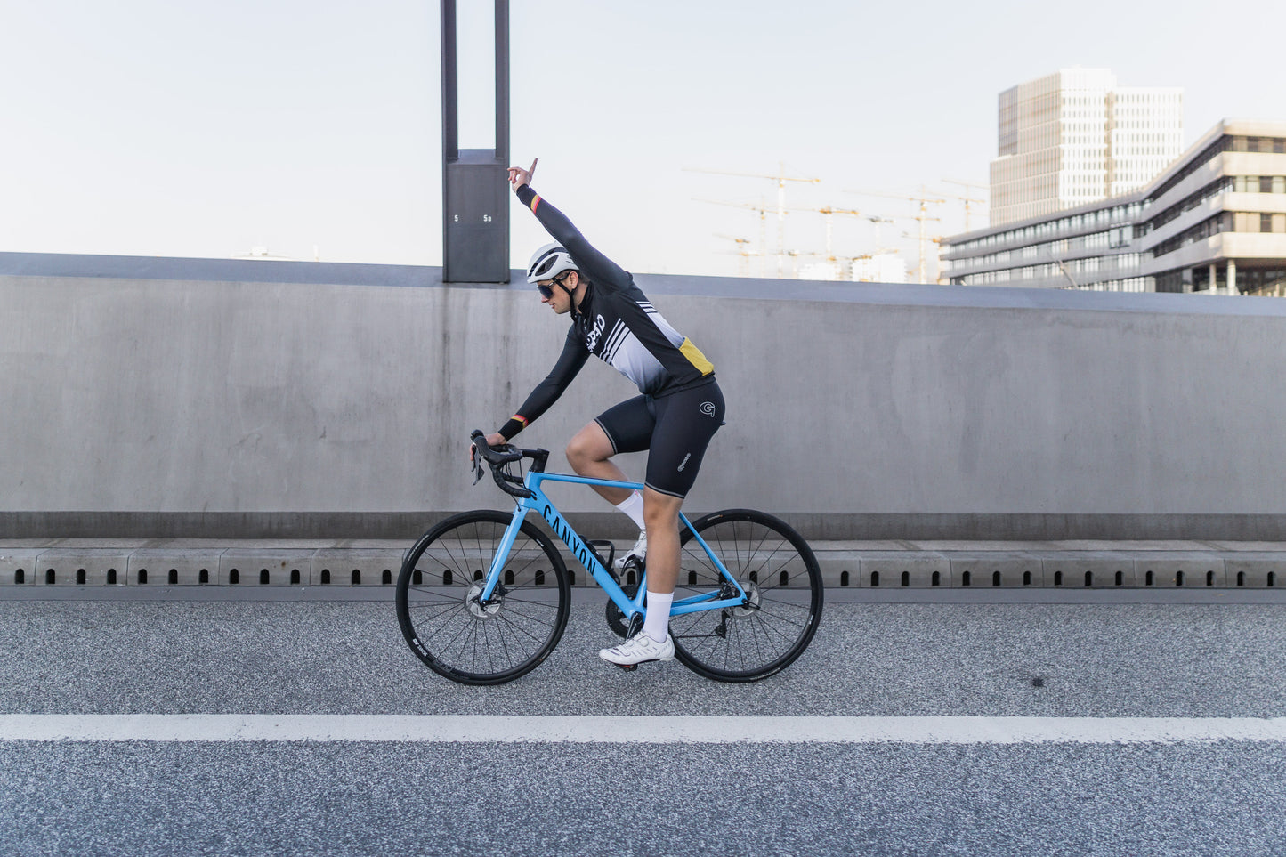 GRUPPETTO LONGSLEEVE JERSEY - for chilly days