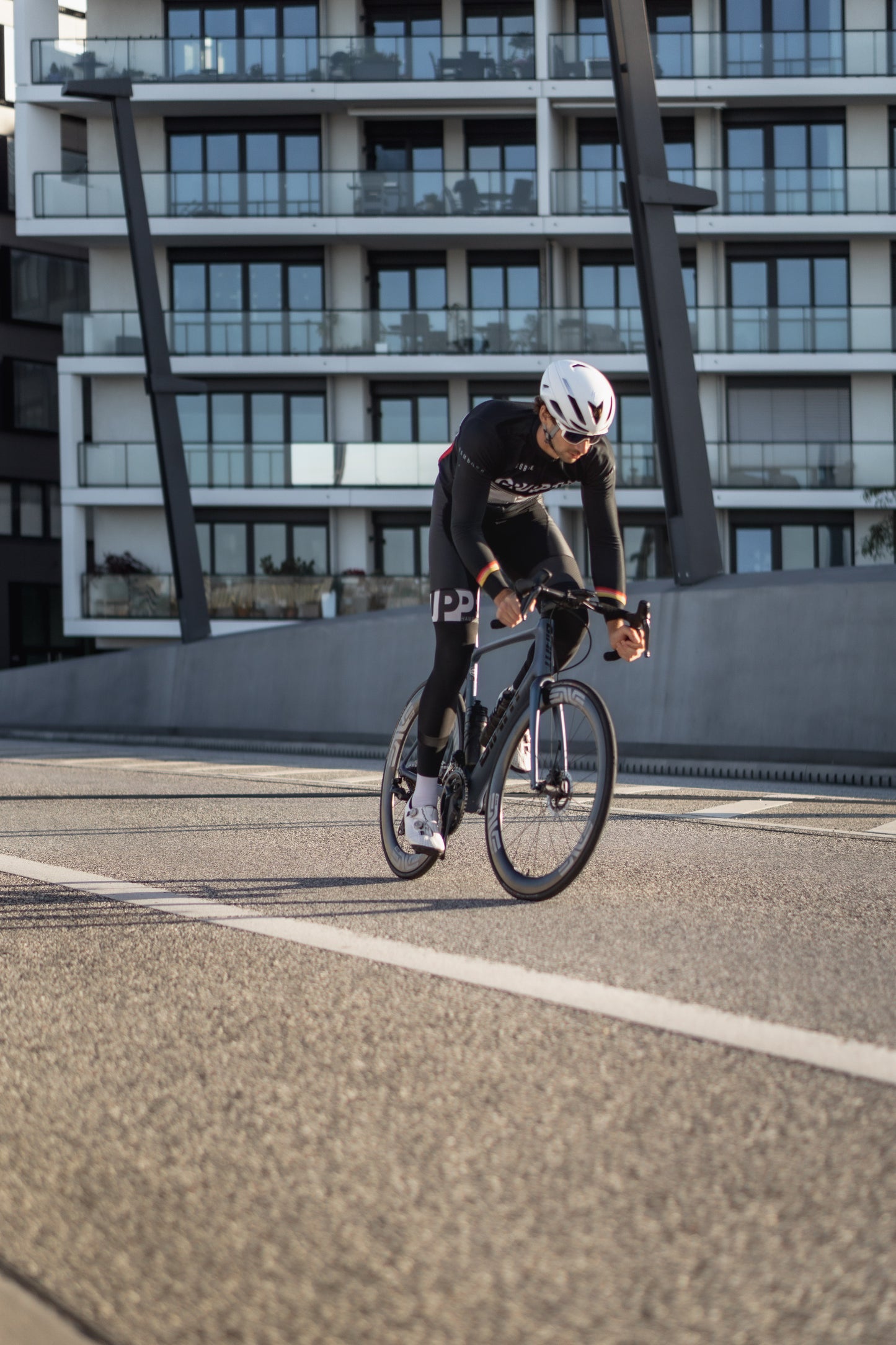 GRUPPETTO LONGSLEEVE JERSEY - for chilly days